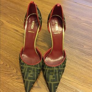 Fendi pointed toe shoes
